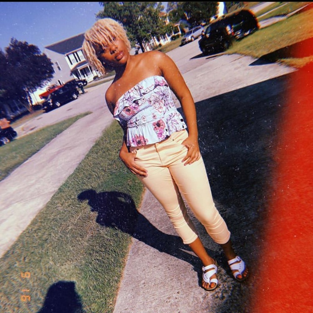 Meet your Posher, Nye